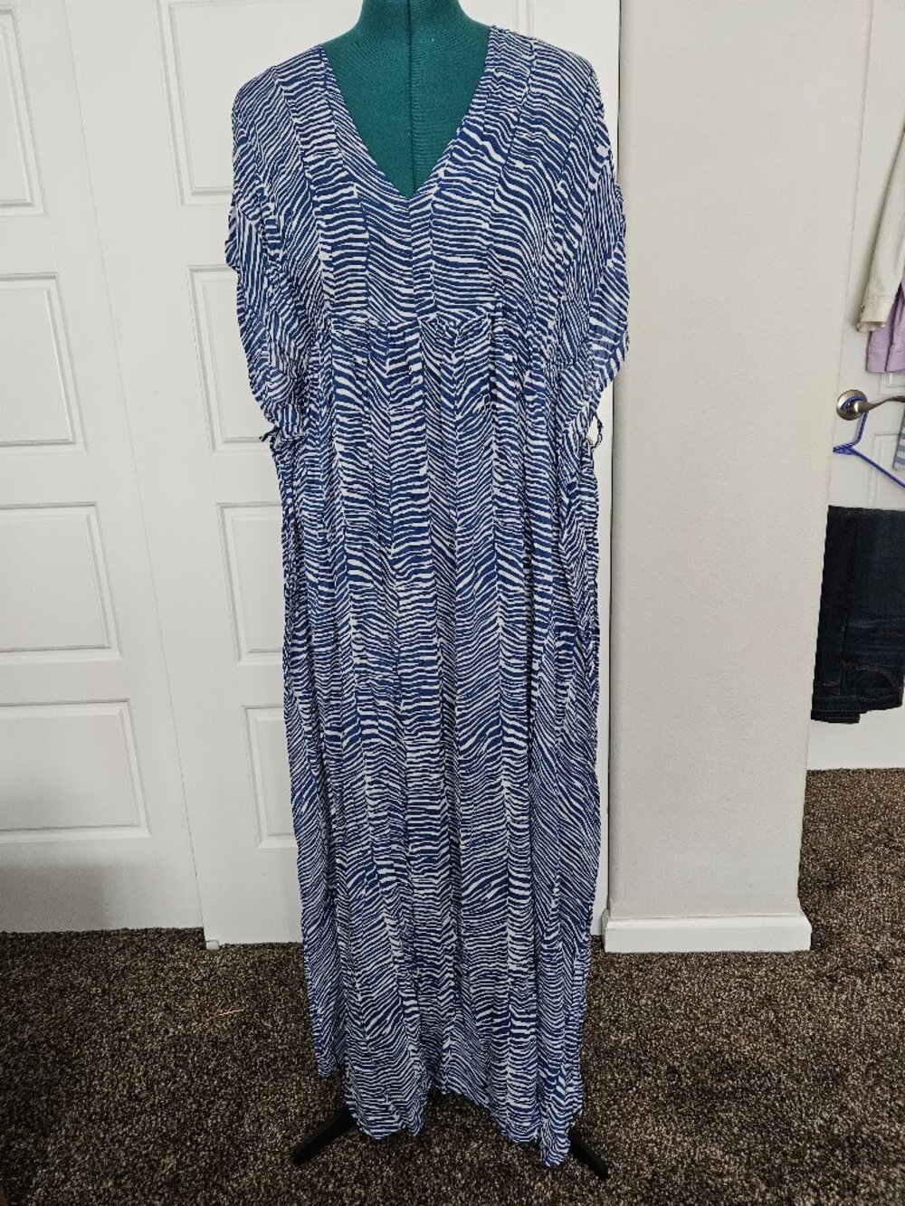 Blue and White cover up XL Adjustable